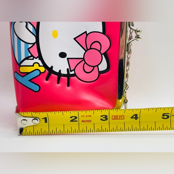COPY - Girl’s Hello Kitty Pink Chain Bag - Picture 8 of 8